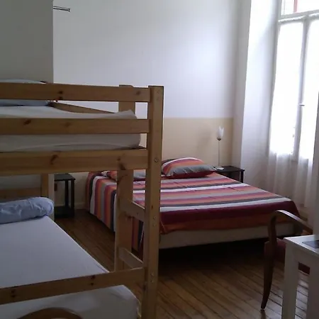 حدد الفندق فندق