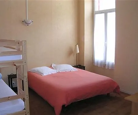 Select Hotel