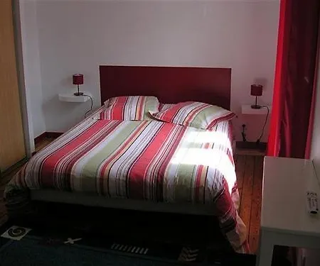 حدد الفندق 2* لو مان